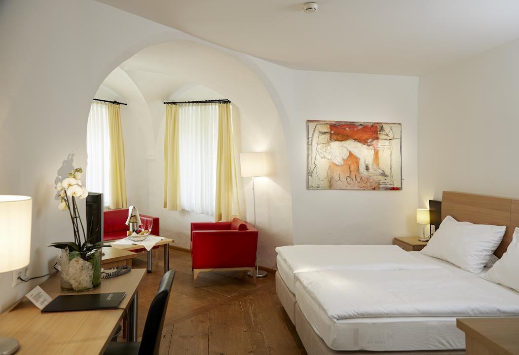 Wesenufer Hotel & Seminarkultur An Der Donau Rom bilde